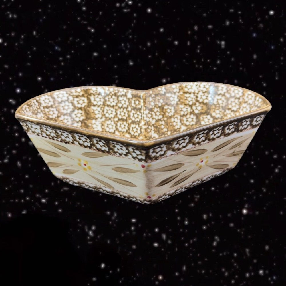 Temptations Ovenware by Tara Heart Shaped Green Bowl‎ Old World 1QT FKI CERAMIC